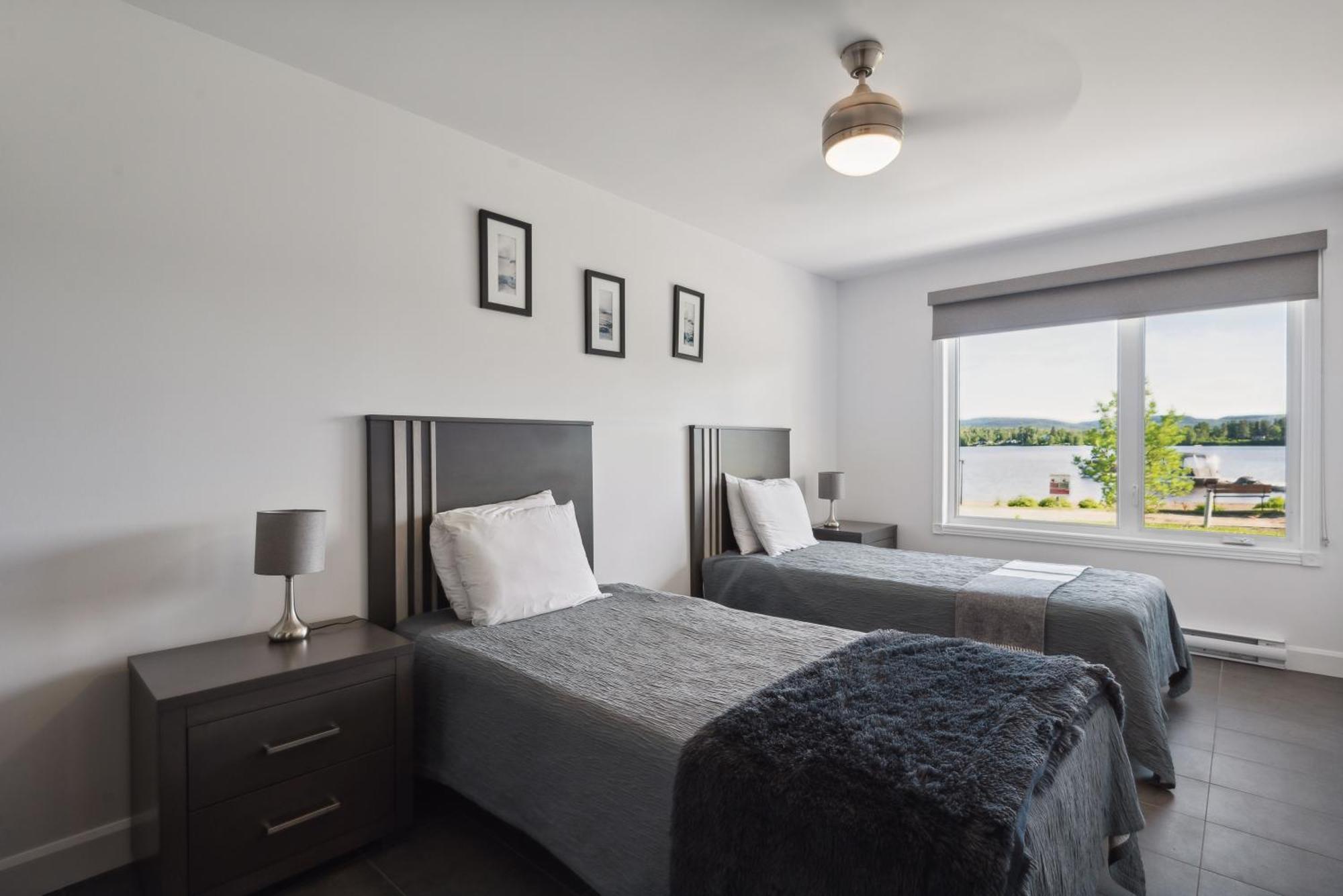 Les Chalets Baie Cascouia, Nature & Experience A Saguenay Exterior photo